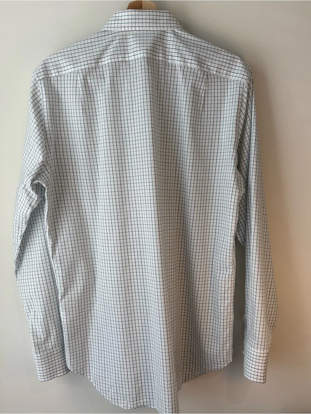 J. Crew Slim Performance Button Down, Men’s M 🤍💚💙